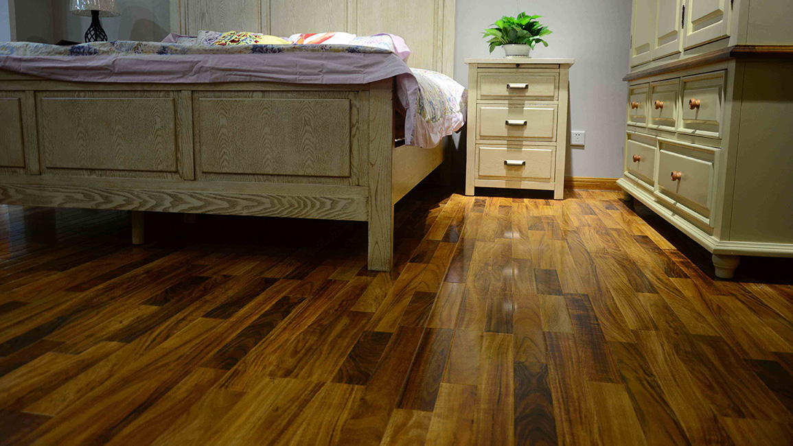 high gloss laminate flooring