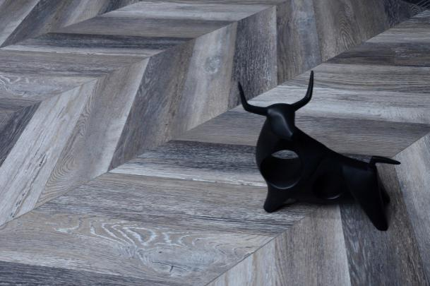fishbone laminate flooring